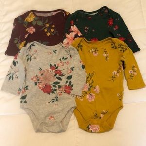 OLD NAVY 4- Pack bodysuits